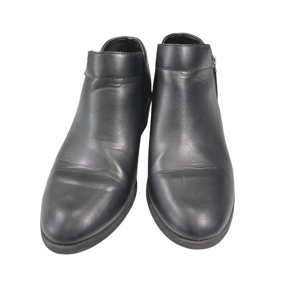 Time and Tru 7.5W Black Ankle Boots Side Zip Block Heel Minimalist Classic